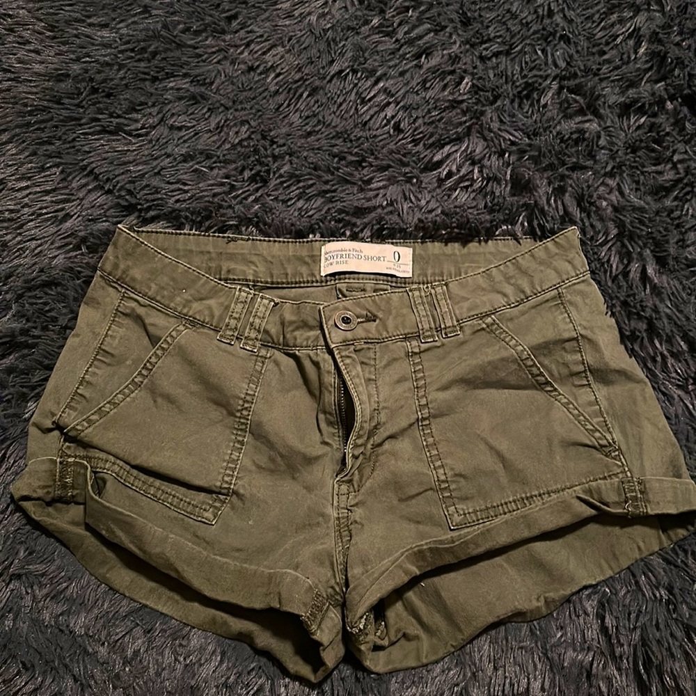 High waisted boyfriend short